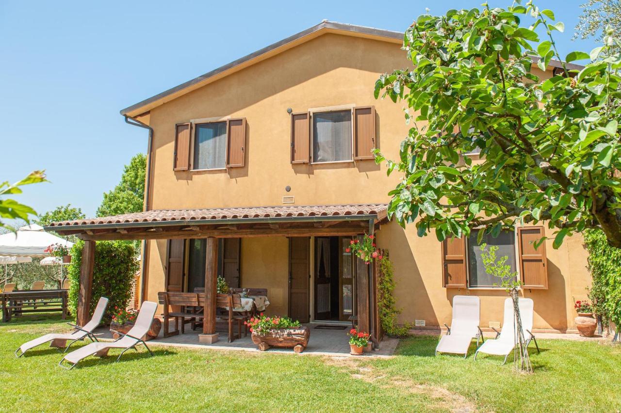 Agriturismo Le Dolci Colline Valfabbrica Buitenkant foto