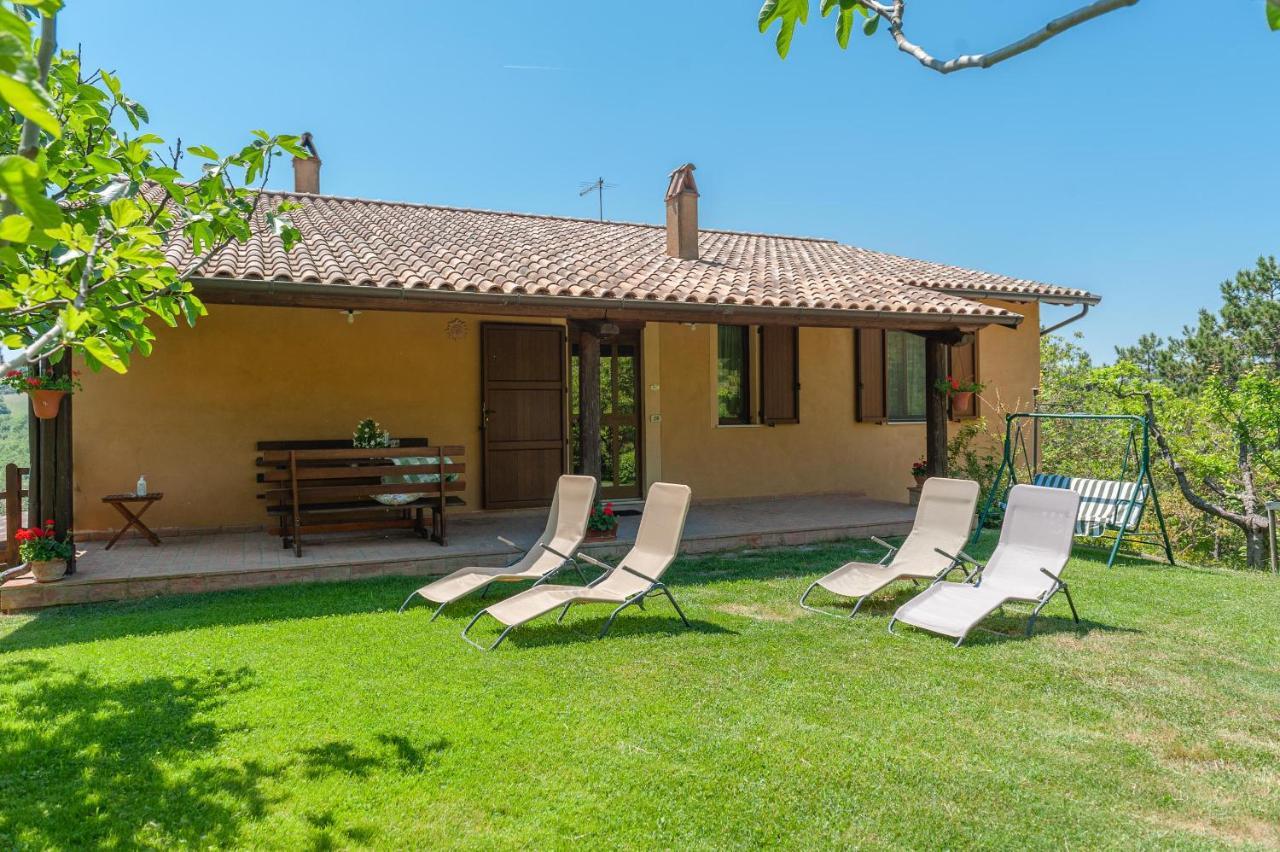 Agriturismo Le Dolci Colline Valfabbrica Buitenkant foto